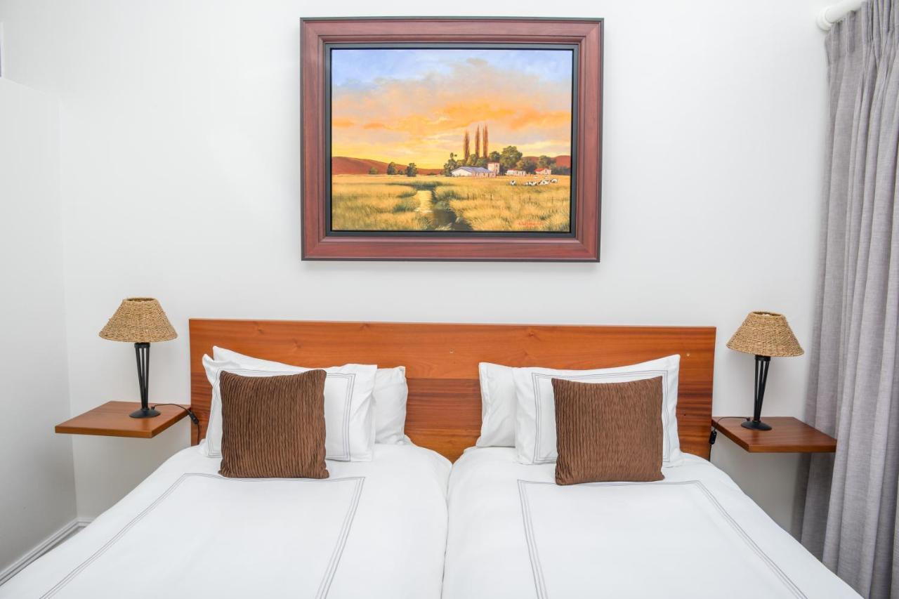 Sunset Farm Stellenbosch Villa ภายนอก รูปภาพ